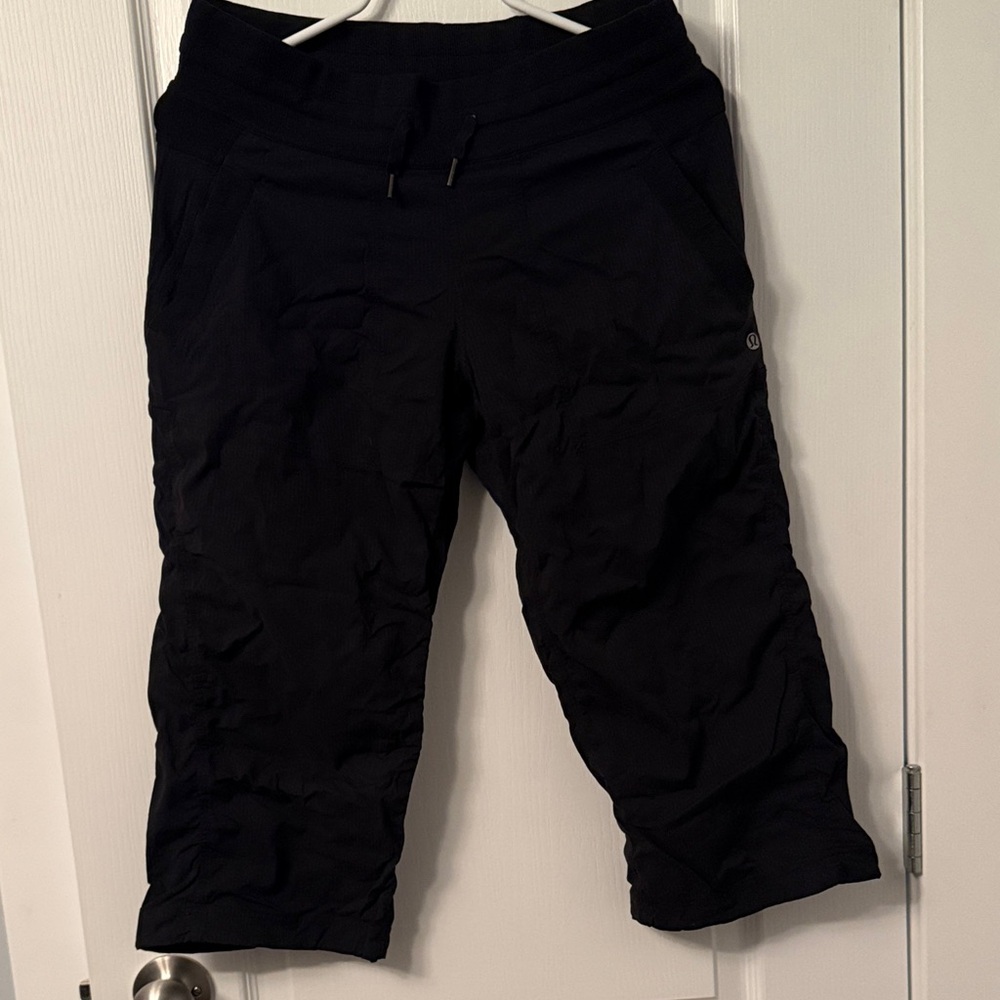 Lululemon Dance Studio Black Pull-On Capri Pants.